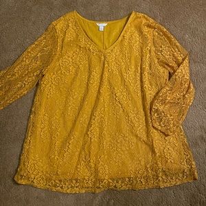 Lace detailed blouse.